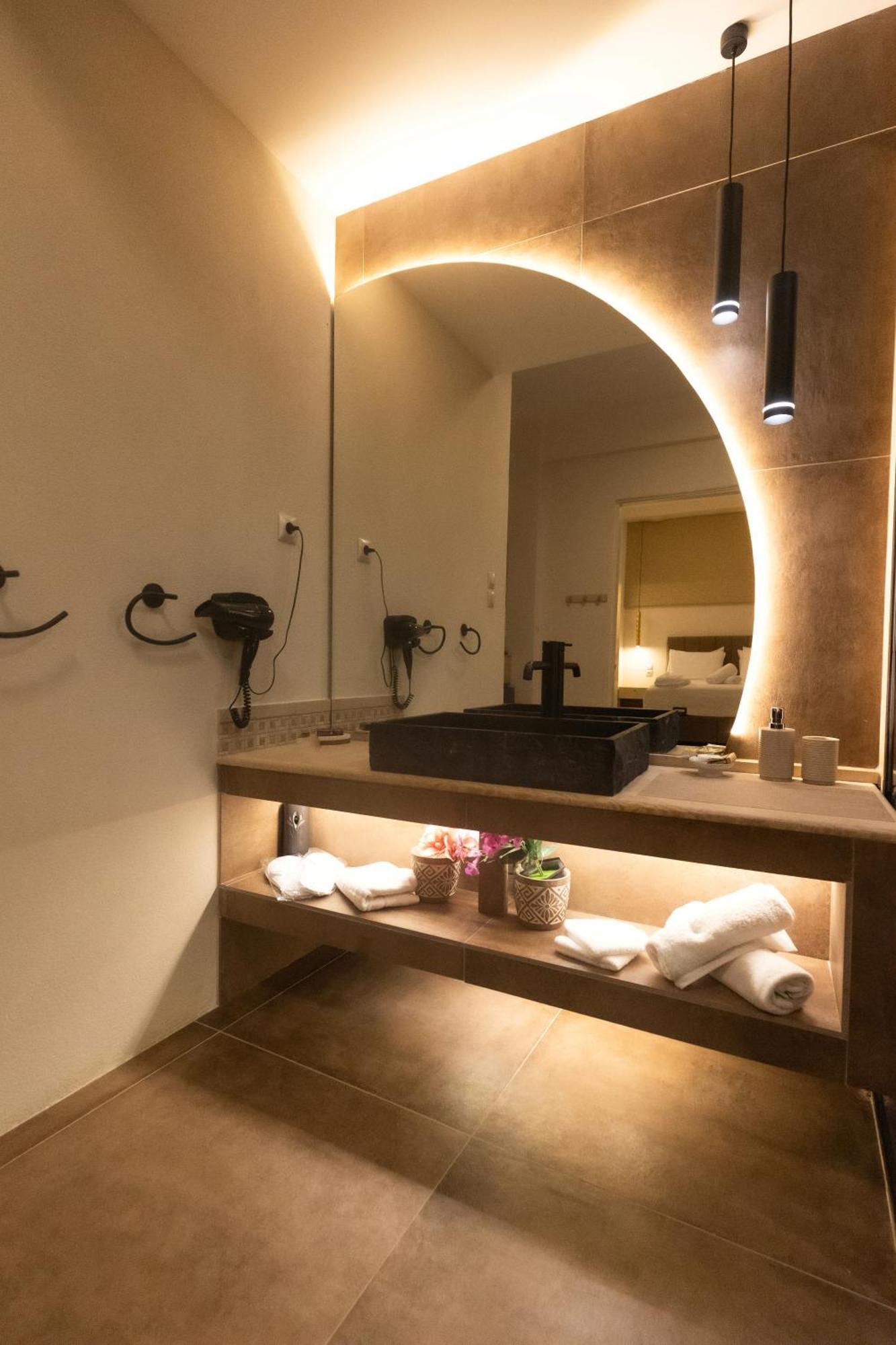 Golden City Center Suites Rhodes City Exterior foto