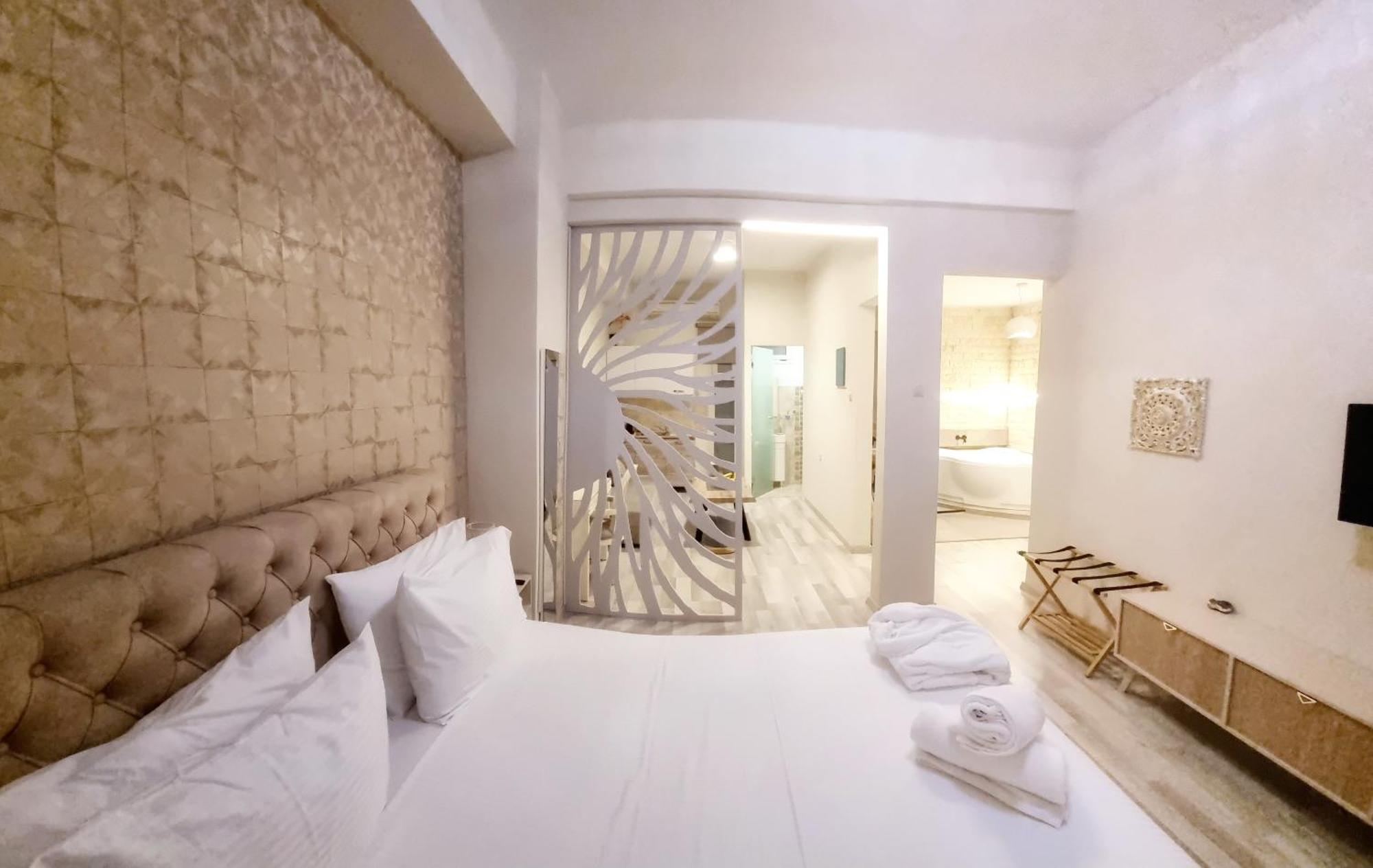 Golden City Center Suites Rhodes City Exterior foto