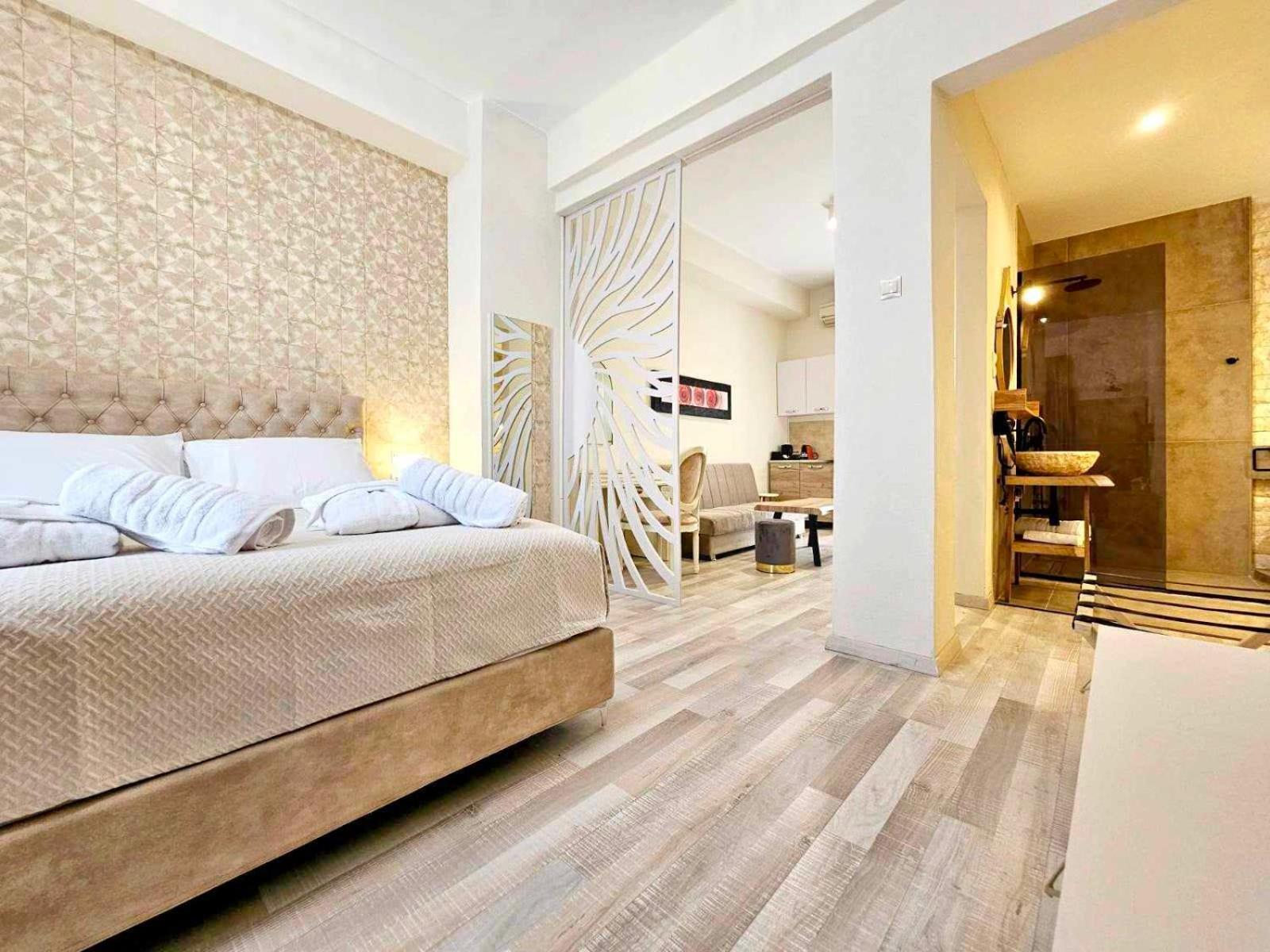 Golden City Center Suites Rhodes City Exterior foto